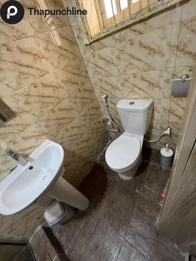 איקג'ה Thapunchline Hotels מראה חיצוני תמונה