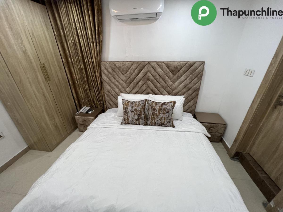 איקג'ה Thapunchline Hotels מראה חיצוני תמונה